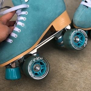 Sea foam candi girl roller skates